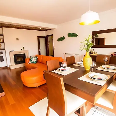 Turmhaus Mit Freier Garage Apartment Aveiro